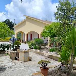 villa-lada.sicilyhotelsitaly.net/